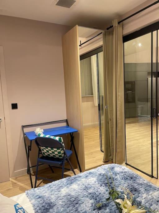 Chic Retreat * Manchester